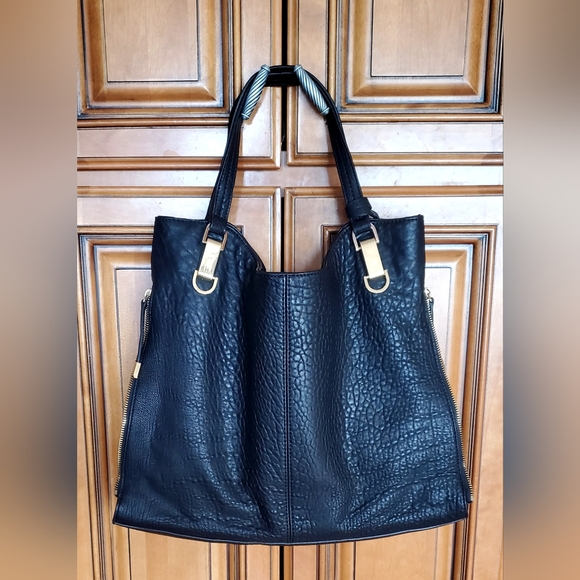 NEW Vince Camuto Genuine Pebble Leather "Riley" Tote Crossbody Bag Purse Black - Picture 5 of 16